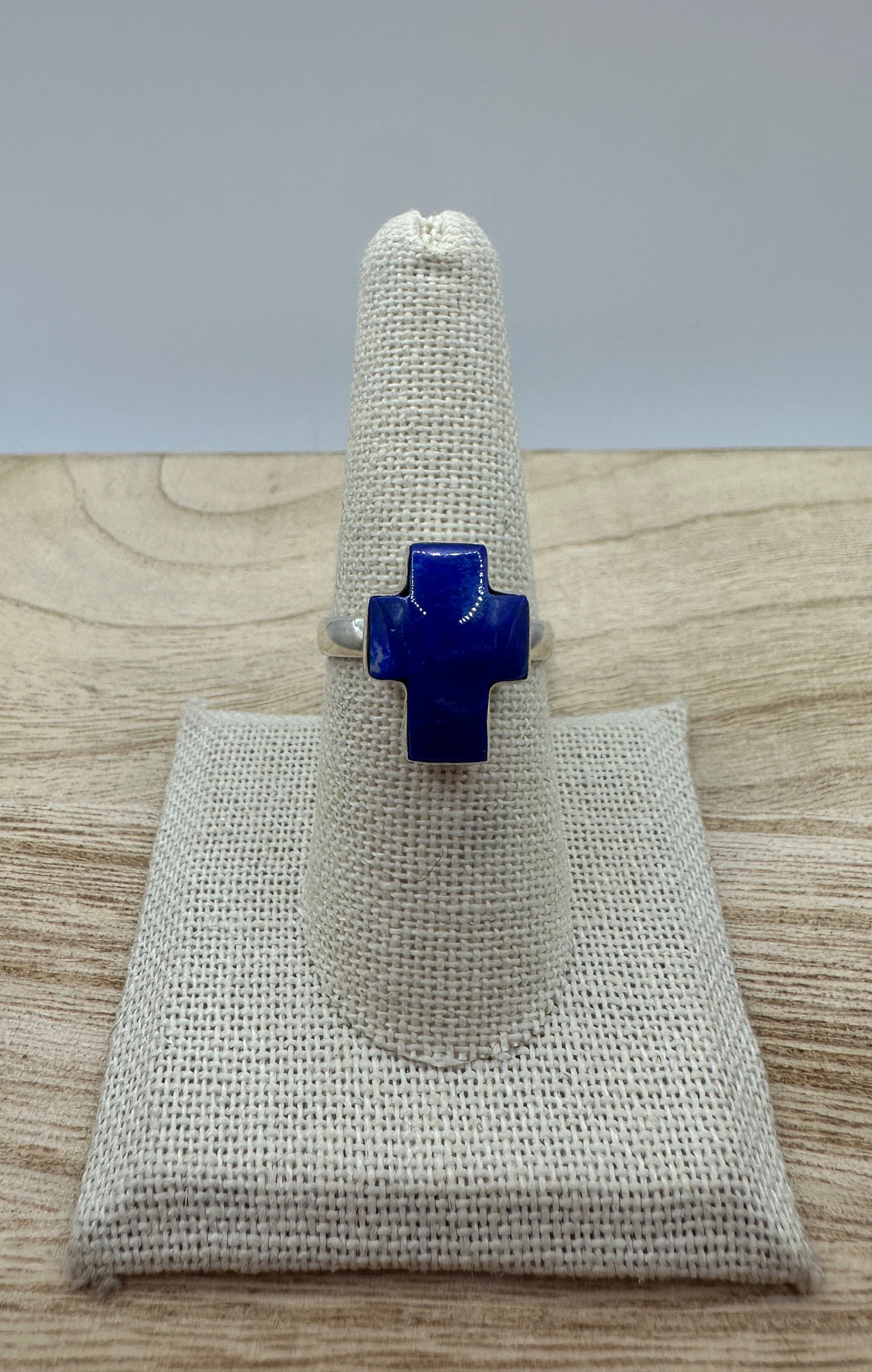 Lapis Cross Size 8