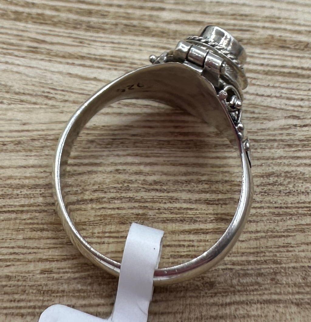 Topaz Poison Ring Size 7