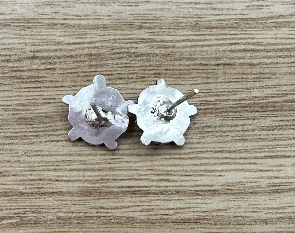 Swirl Studs